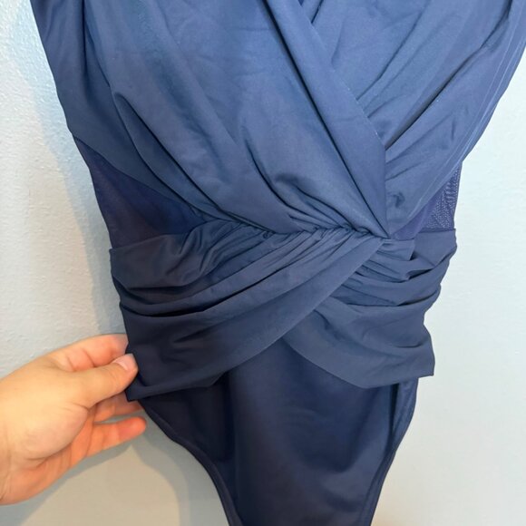 MIRACLESUIT illusionists palma one piece swimsuit in midnight size US 12 - Picture 3 of 10